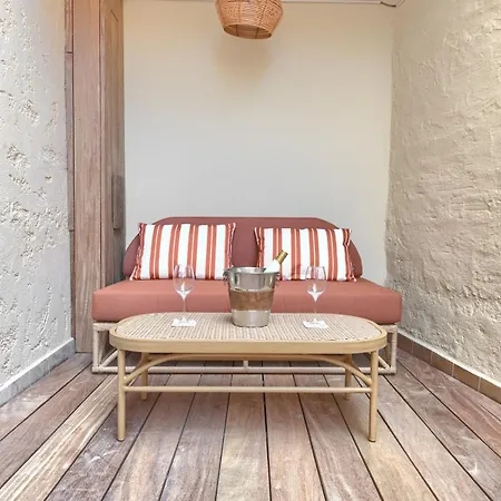 Prestigieux A 5 Minutes A Pied De La Gare Et Du Palais De Festival Appartement